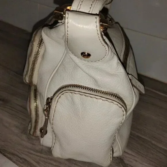 Tod's T-media Multi Pocket Cargo Shoulder bag in cream/off white - Picture 9 of 16
